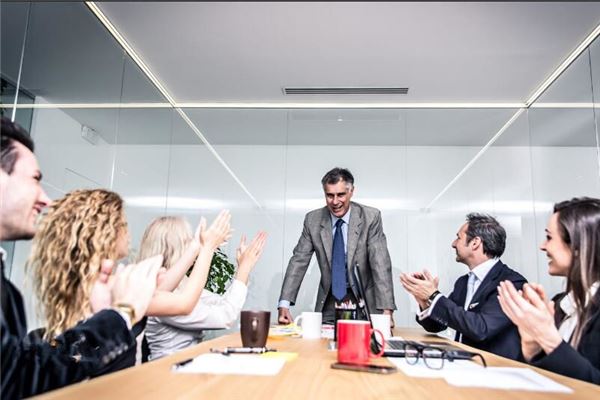 夢見單位領導_周公解夢