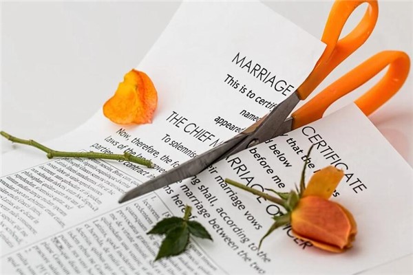 夢見和老婆鬧離婚怎麼回事_周公解夢