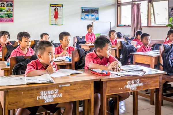 夢見在學校里_周公解夢