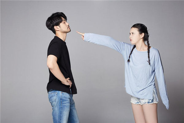 夢見和仇人吵架是什麼意思_周公解夢