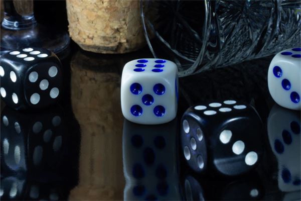 夢見自己賭博贏了_周公解夢