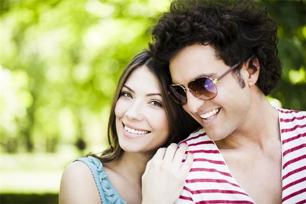 夢見自己老公_周公解夢