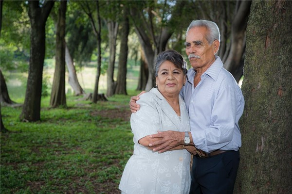 夢到了屬雞的長輩是好的徵兆嗎_周公解夢