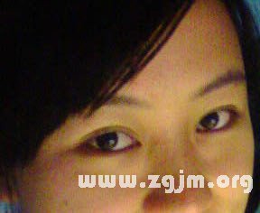 夫妻宮有黑痣