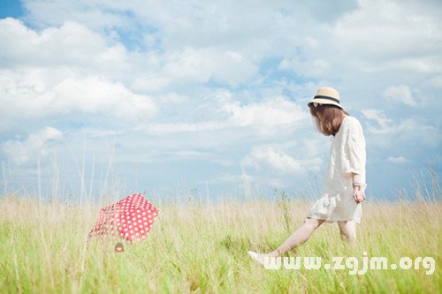 O型血女性面對情感時的表現_血型性格