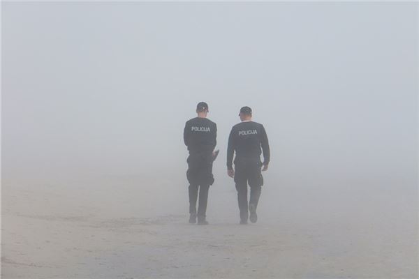 夢見警察意味著什麼_周公解夢