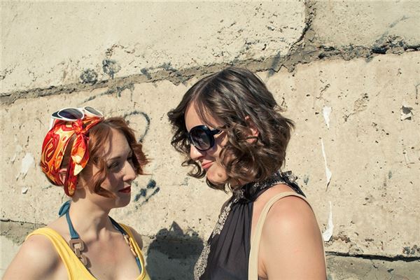 夢到了和好朋友在一起什麼預兆_周公解夢