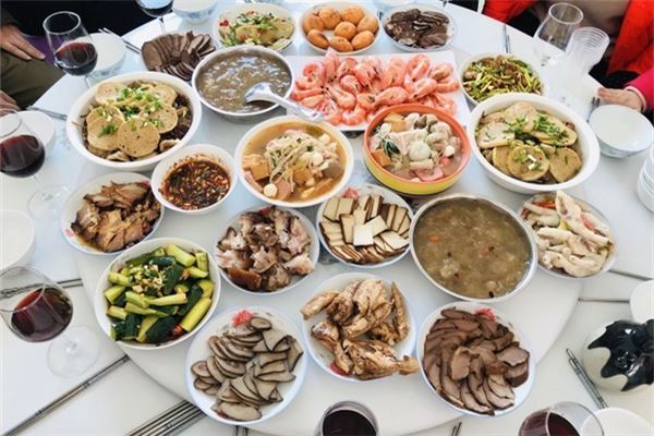 夢見坐席是什麼預兆_周公解夢