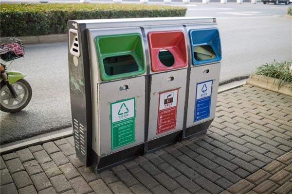 夢見倒垃圾_周公解夢