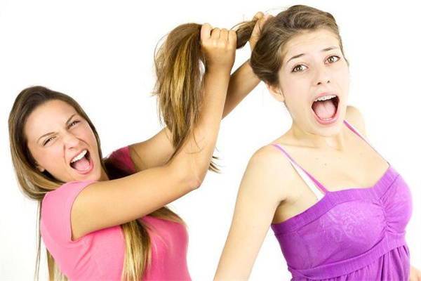 夢見扯頭髮怎麼說_周公解夢