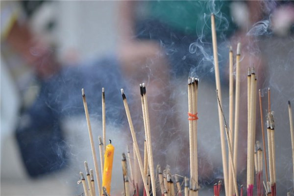 夢到了給菩薩上香意味著什麼_周公解夢