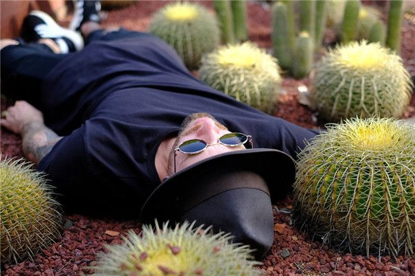 夢到了自己的爸爸去世了會是什麼預兆_周公解夢