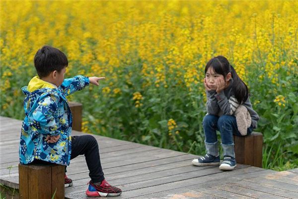 夢見跟姐姐吵架_周公解夢