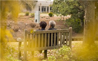 夢見認乾媽意味著什麼_周公解夢