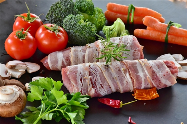 夢到餵狗吃生肉是凶兆還是吉兆_周公解夢