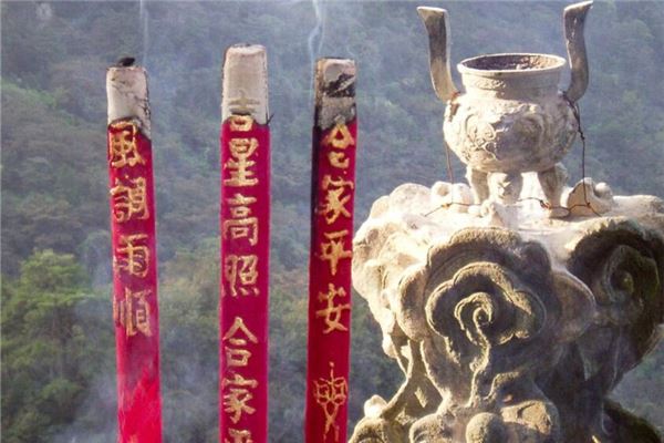 夢見點燃的香_周公解夢