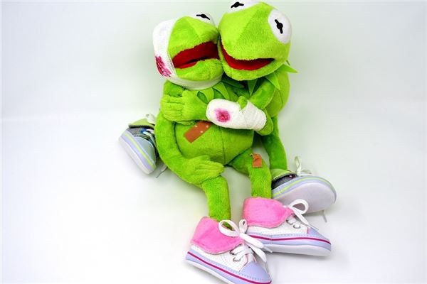 夢見被割腕有何寓意_周公解夢