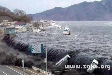 夢見山崩海嘯