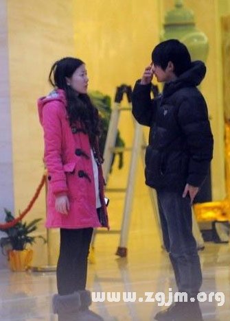 韓寒:天秤男的三角關係_十二星座