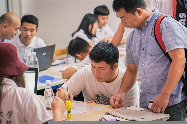 夢見被學校錄取是啥意思_周公解夢