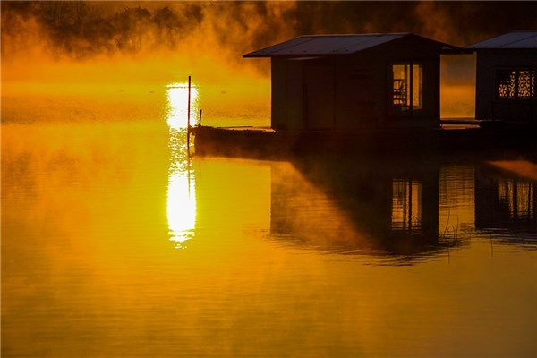 夢見屋裡好多水怎麼回事_周公解夢