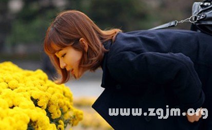 12星座靠什麼發達_十二星座