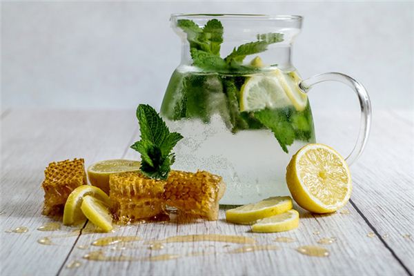 夢見喝蜂蜜水_周公解夢