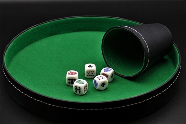 夢到了搖骰子是什麼預兆_周公解夢