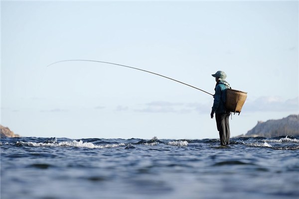 夢到河邊釣魚會是什麼預兆_周公解夢