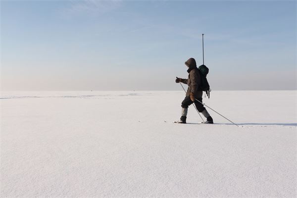 夢到雪地里行走_周公解夢