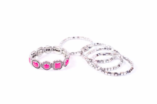 女人夢見銀手鐲_周公解夢