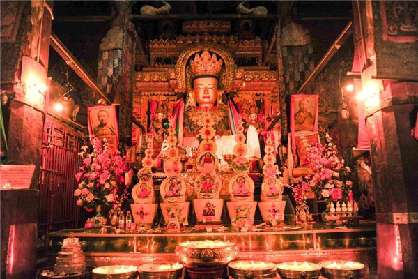 夢見寺廟和佛像_周公解夢