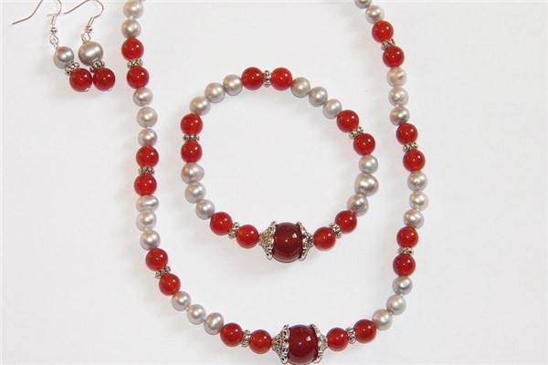 夢到了紅玉有什麼預示嗎_周公解夢