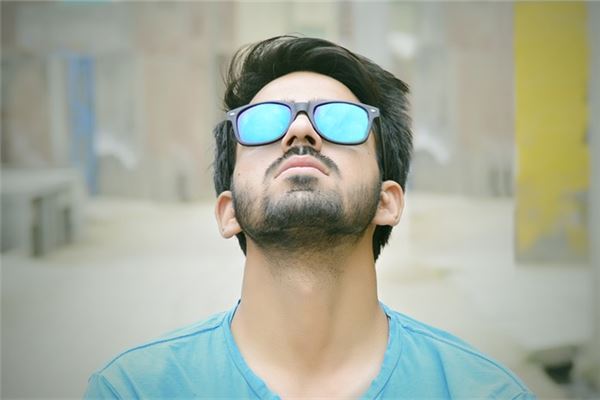 屬猴的男人性格和脾氣_十二生肖