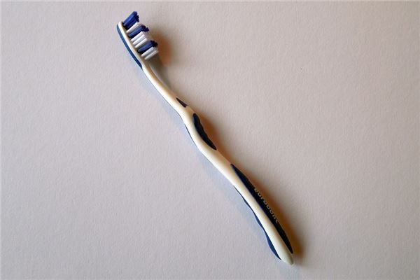 夢見舊牙刷有何寓意_周公解夢