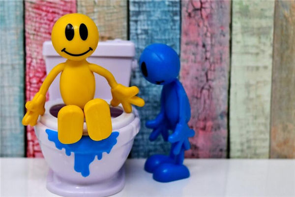 夢見別人拉屎是什麼意思_周公解夢