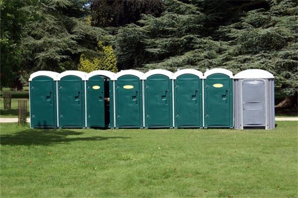 夢到老式蹲坑廁所_周公解夢