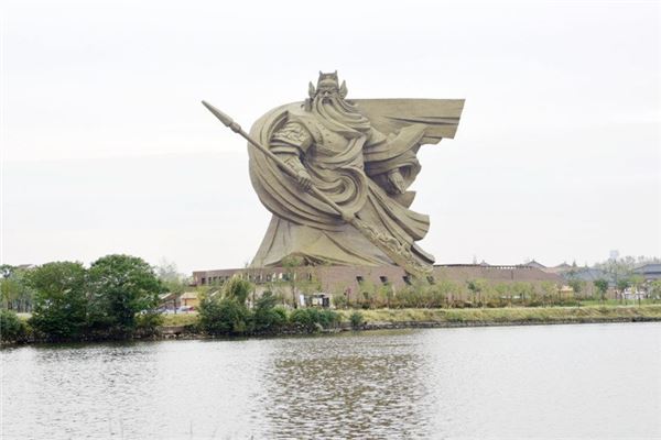 女人夢到關公像_周公解夢