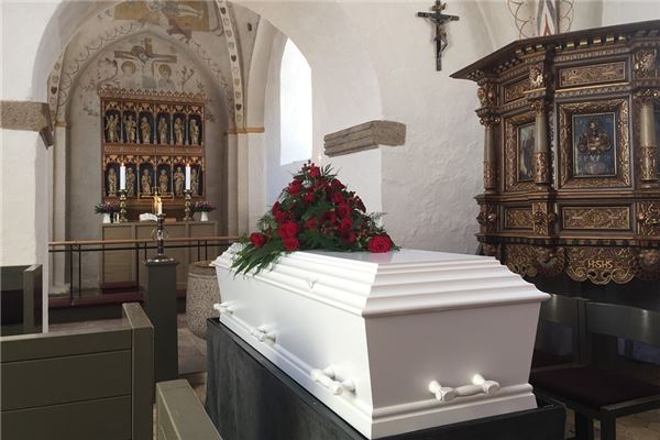 夢見棺材是什麼意思？_周公解夢