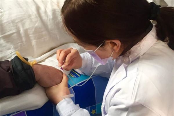 夢見自己輸液回血_周公解夢