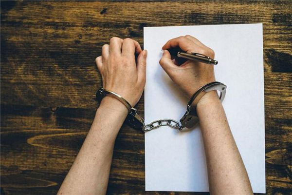 夢見被警察詢問_周公解夢