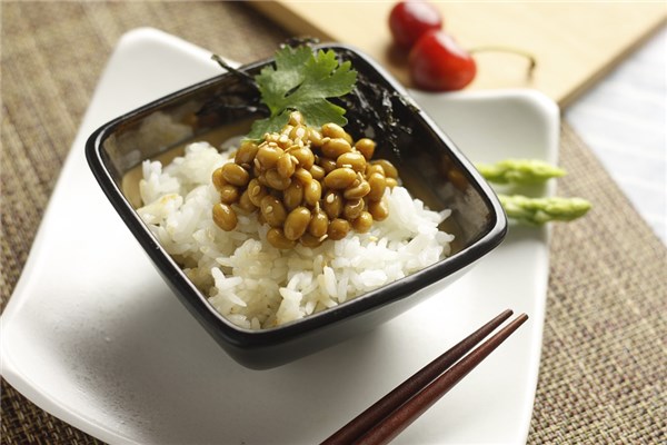 夢到了吃生飯有什麼預兆_周公解夢