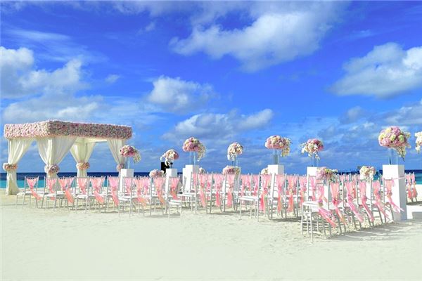 夢見朋友結婚參加婚禮_周公解夢