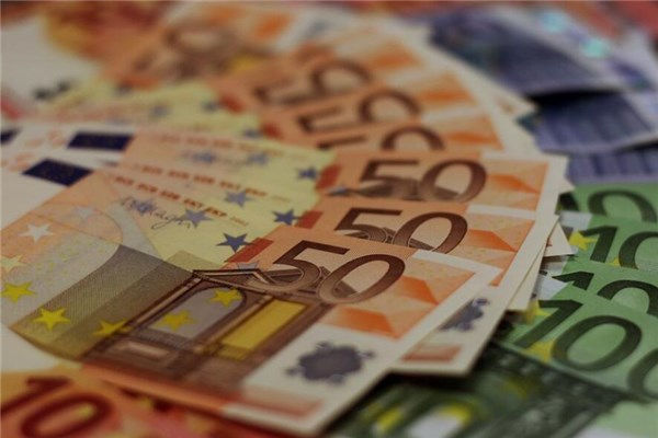 夢見談錢怎麼說_周公解夢