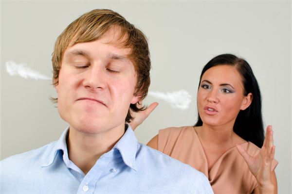 夢見和妻子吵架_周公解夢