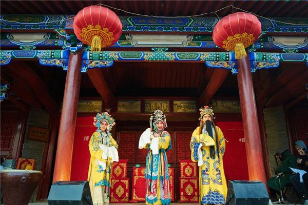 女人夢見自己唱戲_周公解夢