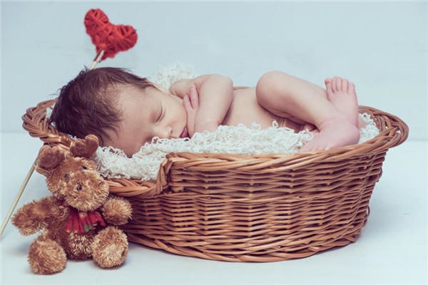 夢到小孩是什麼意思_周公解夢