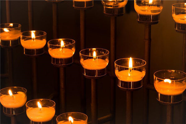 夢見祭奠親人是凶兆還是吉兆_周公解夢