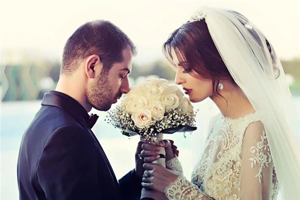 老做有關婚姻的夢_周公解夢