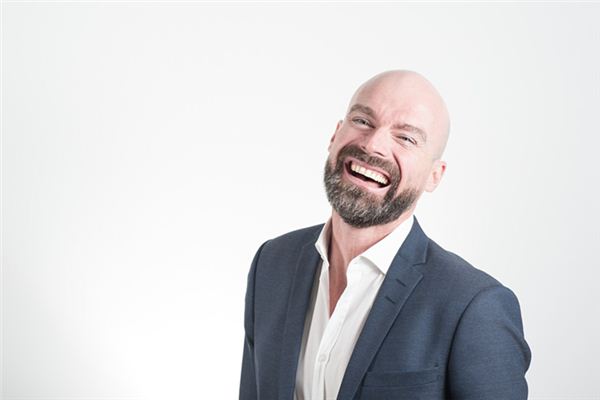 夢到脫髮禿頂_周公解夢